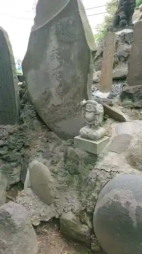 羽田神社の像