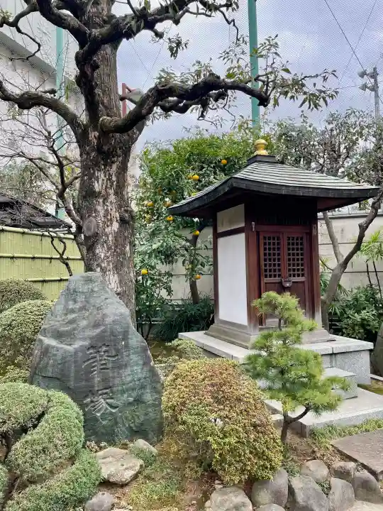 大円寺の{uncategorized: "未分類", other: "その他", undefined: "問題あり", building: "その他建物", grave: "お墓", sacred_gate: "鳥居", guardian: "狛犬", statue: "像", buddha: "仏像", history: "歴史", nature: "自然", garden: "庭園", animal: "動物", pagoda: "塔", temizu: "手水舎", mountain_gate: "山門・神門", sanctuary: "本殿・本堂", subordinate: "末社・摂社", art: "芸術", scenery: "景色", jizo: "地蔵", ema: "絵馬", goshuin: "御朱印", omikuji: "おみくじ", items: "授与品その他", amulet: "お守り", goshuincho: "御朱印帳", eats: "食事", festival: "お祭り", votive_dance: "神楽", shichigosan: "七五三参", wedding: "結婚式", experience: "体験その他", initially: "初詣", around: "周辺", anti_infection: "感染症対策"}