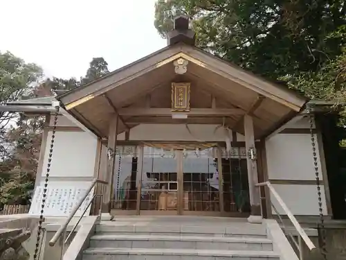 花岡神社の本殿・本堂
