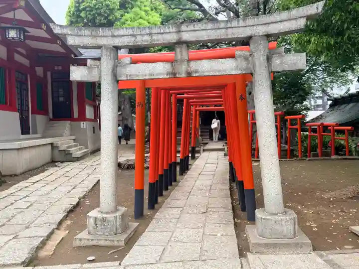 品川神社の{uncategorized: "未分類", other: "その他", undefined: "問題あり", building: "その他建物", grave: "お墓", sacred_gate: "鳥居", guardian: "狛犬", statue: "像", buddha: "仏像", history: "歴史", nature: "自然", garden: "庭園", animal: "動物", pagoda: "塔", temizu: "手水舎", mountain_gate: "山門・神門", sanctuary: "本殿・本堂", subordinate: "末社・摂社", art: "芸術", scenery: "景色", jizo: "地蔵", ema: "絵馬", goshuin: "御朱印", omikuji: "おみくじ", items: "授与品その他", amulet: "お守り", goshuincho: "御朱印帳", eats: "食事", festival: "お祭り", votive_dance: "神楽", shichigosan: "七五三参", wedding: "結婚式", experience: "体験その他", initially: "初詣", around: "周辺", anti_infection: "感染症対策"}