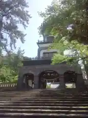 尾山神社の山門