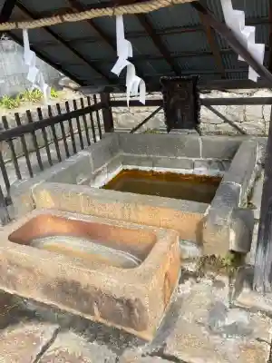 壺井八幡宮の{uncategorized: "未分類", other: "その他", undefined: "問題あり", building: "その他建物", grave: "お墓", sacred_gate: "鳥居", guardian: "狛犬", statue: "像", buddha: "仏像", history: "歴史", nature: "自然", garden: "庭園", animal: "動物", pagoda: "塔", temizu: "手水舎", mountain_gate: "山門・神門", sanctuary: "本殿・本堂", subordinate: "末社・摂社", art: "芸術", scenery: "景色", jizo: "地蔵", ema: "絵馬", goshuin: "御朱印", omikuji: "おみくじ", items: "授与品その他", amulet: "お守り", goshuincho: "御朱印帳", eats: "食事", festival: "お祭り", votive_dance: "神楽", shichigosan: "七五三参", wedding: "結婚式", experience: "体験その他", initially: "初詣", around: "周辺", anti_infection: "感染症対策"}