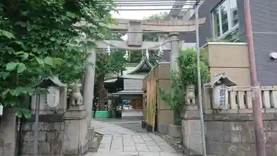 小野照崎神社の鳥居