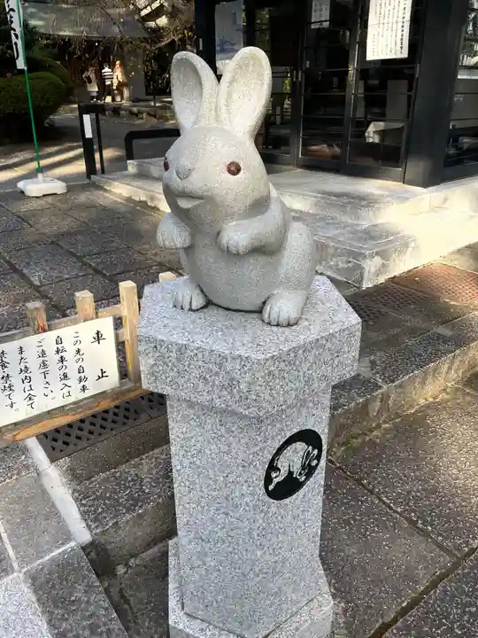岡崎神社の狛犬