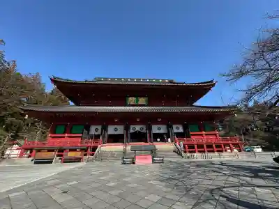 日光山輪王寺三仏堂の{uncategorized: "未分類", other: "その他", undefined: "問題あり", building: "その他建物", grave: "お墓", sacred_gate: "鳥居", guardian: "狛犬", statue: "像", buddha: "仏像", history: "歴史", nature: "自然", garden: "庭園", animal: "動物", pagoda: "塔", temizu: "手水舎", mountain_gate: "山門・神門", sanctuary: "本殿・本堂", subordinate: "末社・摂社", art: "芸術", scenery: "景色", jizo: "地蔵", ema: "絵馬", goshuin: "御朱印", omikuji: "おみくじ", items: "授与品その他", amulet: "お守り", goshuincho: "御朱印帳", eats: "食事", festival: "お祭り", votive_dance: "神楽", shichigosan: "七五三参", wedding: "結婚式", experience: "体験その他", initially: "初詣", around: "周辺", anti_infection: "感染症対策"}