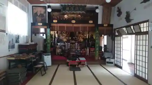 長泉寺の本殿・本堂