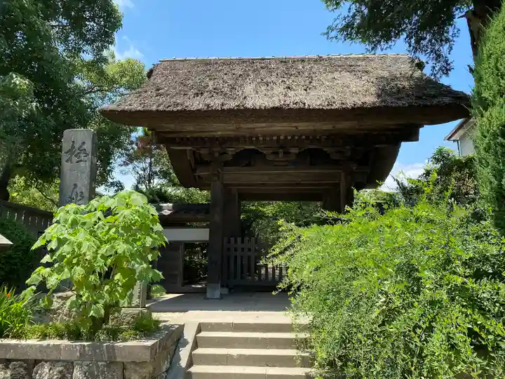 極楽寺(霊鷲山感應院極楽律寺)の山門・神門