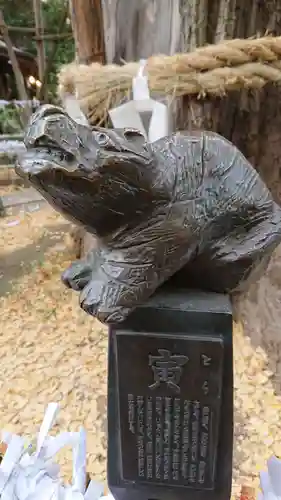 稲毛神社の狛犬