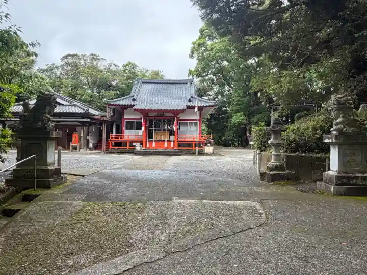 八幡神社の{uncategorized: "未分類", other: "その他", undefined: "問題あり", building: "その他建物", grave: "お墓", sacred_gate: "鳥居", guardian: "狛犬", statue: "像", buddha: "仏像", history: "歴史", nature: "自然", garden: "庭園", animal: "動物", pagoda: "塔", temizu: "手水舎", mountain_gate: "山門・神門", sanctuary: "本殿・本堂", subordinate: "末社・摂社", art: "芸術", scenery: "景色", jizo: "地蔵", ema: "絵馬", goshuin: "御朱印", omikuji: "おみくじ", items: "授与品その他", amulet: "お守り", goshuincho: "御朱印帳", eats: "食事", festival: "お祭り", votive_dance: "神楽", shichigosan: "七五三参", wedding: "結婚式", experience: "体験その他", initially: "初詣", around: "周辺", anti_infection: "感染症対策"}