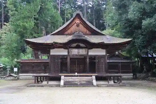 油日神社の本殿