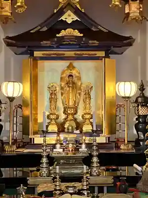 等澍院の本殿・本堂