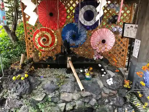 虻田神社の手水