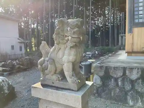 大辻神社の狛犬