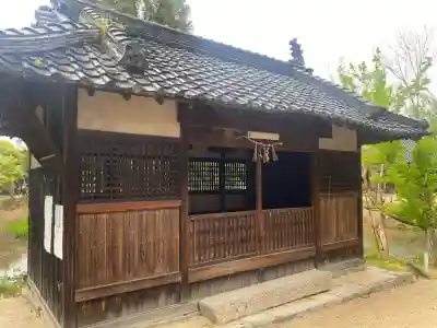 春日神社の{uncategorized: "未分類", other: "その他", undefined: "問題あり", building: "その他建物", grave: "お墓", sacred_gate: "鳥居", guardian: "狛犬", statue: "像", buddha: "仏像", history: "歴史", nature: "自然", garden: "庭園", animal: "動物", pagoda: "塔", temizu: "手水舎", mountain_gate: "山門・神門", sanctuary: "本殿・本堂", subordinate: "末社・摂社", art: "芸術", scenery: "景色", jizo: "地蔵", ema: "絵馬", goshuin: "御朱印", omikuji: "おみくじ", items: "授与品その他", amulet: "お守り", goshuincho: "御朱印帳", eats: "食事", festival: "お祭り", votive_dance: "神楽", shichigosan: "七五三参", wedding: "結婚式", experience: "体験その他", initially: "初詣", around: "周辺", anti_infection: "感染症対策"}