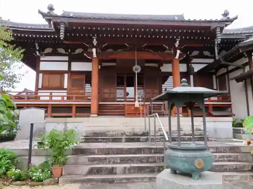 天然寺の本殿・本堂