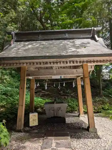 戸隠神社宝光社の手水舎