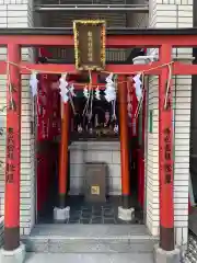 朝日稲荷神社の鳥居