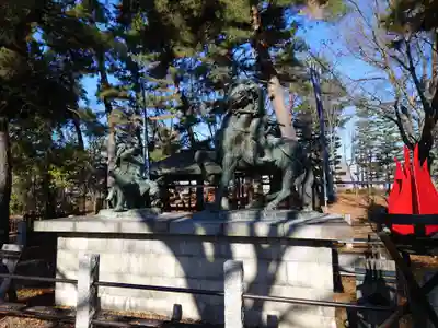 川中島古戦場八幡社の像