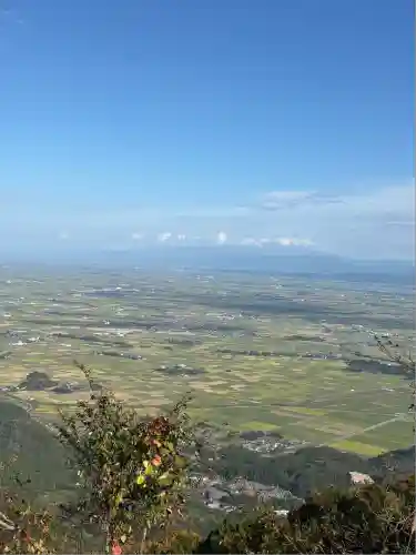 彌彦神社奥宮（御神廟）(新潟県)