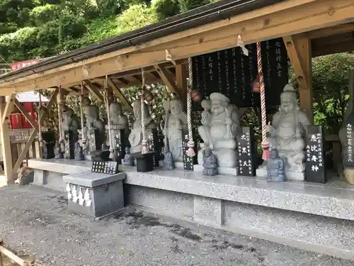 南部神社の像