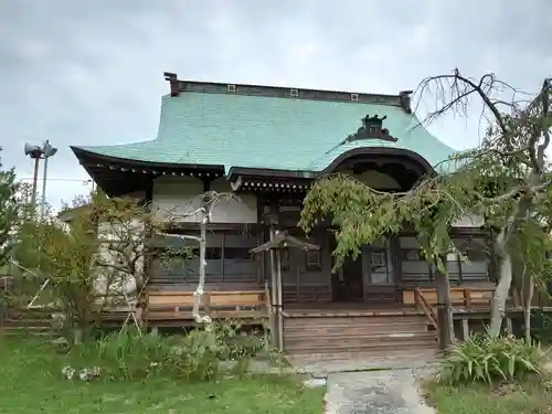 法華寺の本殿・本堂