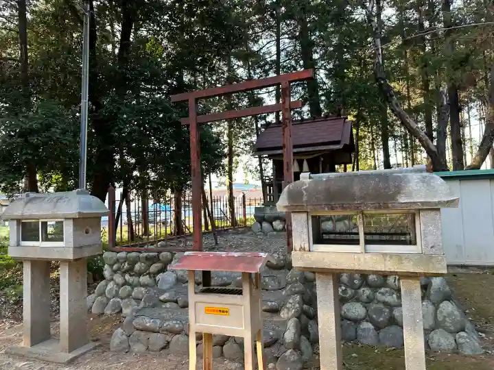 成海神社(羽黒八幡宮)の{uncategorized: "未分類", other: "その他", undefined: "問題あり", building: "その他建物", grave: "お墓", sacred_gate: "鳥居", guardian: "狛犬", statue: "像", buddha: "仏像", history: "歴史", nature: "自然", garden: "庭園", animal: "動物", pagoda: "塔", temizu: "手水舎", mountain_gate: "山門・神門", sanctuary: "本殿・本堂", subordinate: "末社・摂社", art: "芸術", scenery: "景色", jizo: "地蔵", ema: "絵馬", goshuin: "御朱印", omikuji: "おみくじ", items: "授与品その他", amulet: "お守り", goshuincho: "御朱印帳", eats: "食事", festival: "お祭り", votive_dance: "神楽", shichigosan: "七五三参", wedding: "結婚式", experience: "体験その他", initially: "初詣", around: "周辺", anti_infection: "感染症対策"}