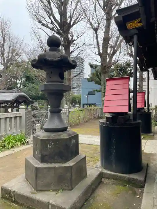 橋戸稲荷神社の{uncategorized: "未分類", other: "その他", undefined: "問題あり", building: "その他建物", grave: "お墓", sacred_gate: "鳥居", guardian: "狛犬", statue: "像", buddha: "仏像", history: "歴史", nature: "自然", garden: "庭園", animal: "動物", pagoda: "塔", temizu: "手水舎", mountain_gate: "山門・神門", sanctuary: "本殿・本堂", subordinate: "末社・摂社", art: "芸術", scenery: "景色", jizo: "地蔵", ema: "絵馬", goshuin: "御朱印", omikuji: "おみくじ", items: "授与品その他", amulet: "お守り", goshuincho: "御朱印帳", eats: "食事", festival: "お祭り", votive_dance: "神楽", shichigosan: "七五三参", wedding: "結婚式", experience: "体験その他", initially: "初詣", around: "周辺", anti_infection: "感染症対策"}