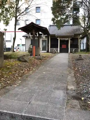 蠣崎神社の本殿