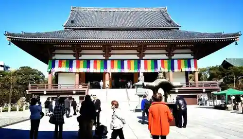西新井大師総持寺の本殿・本堂
