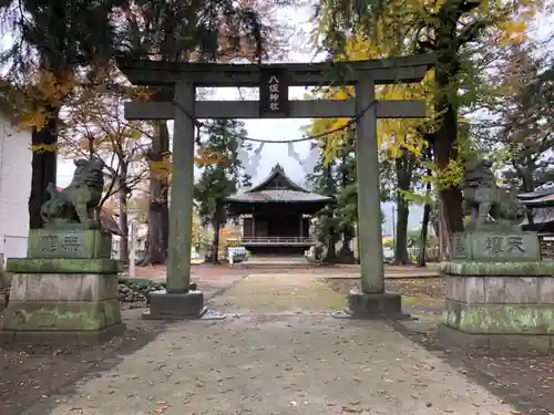 八坂神社（葛生町）の鳥居