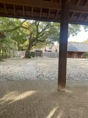 熱田神宮の{uncategorized: "未分類", other: "その他", undefined: "問題あり", building: "その他建物", grave: "お墓", sacred_gate: "鳥居", guardian: "狛犬", statue: "像", buddha: "仏像", history: "歴史", nature: "自然", garden: "庭園", animal: "動物", pagoda: "塔", temizu: "手水舎", mountain_gate: "山門・神門", sanctuary: "本殿・本堂", subordinate: "末社・摂社", art: "芸術", scenery: "景色", jizo: "地蔵", ema: "絵馬", goshuin: "御朱印", omikuji: "おみくじ", items: "授与品その他", amulet: "お守り", goshuincho: "御朱印帳", eats: "食事", festival: "お祭り", votive_dance: "神楽", shichigosan: "七五三参", wedding: "結婚式", experience: "体験その他", initially: "初詣", around: "周辺", anti_infection: "感染症対策"}
