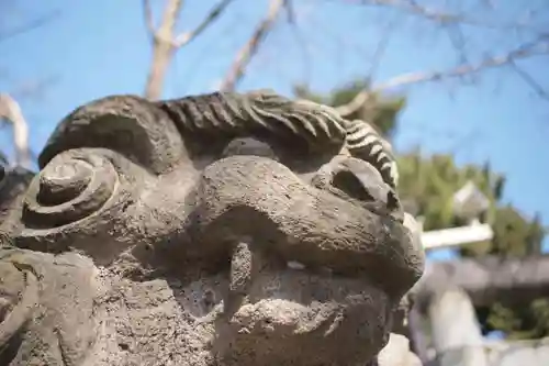 鴻神社の狛犬