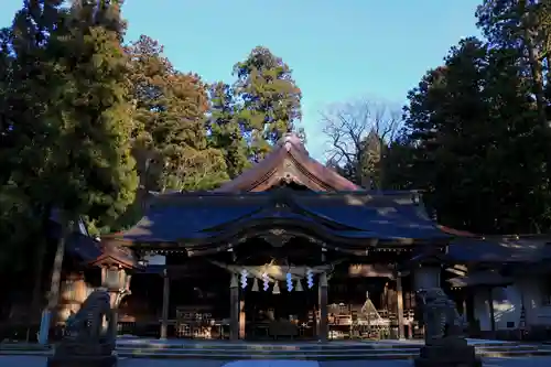 白山比咩神社の本殿