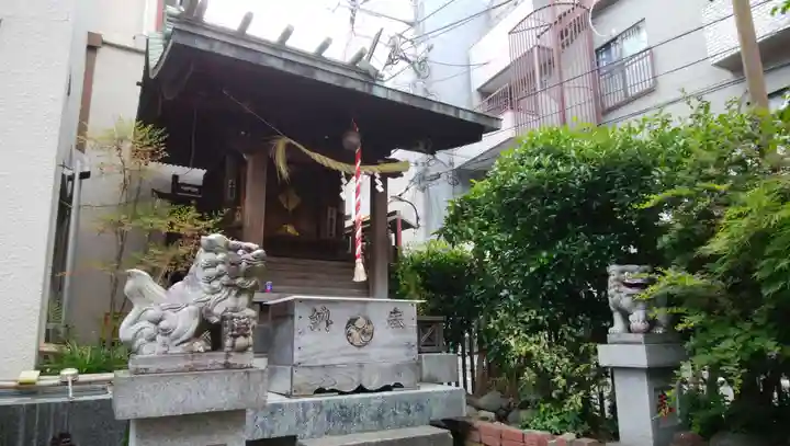 元赤城神社の本殿・本堂