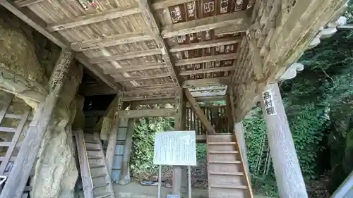 岩室観音堂のその他建物