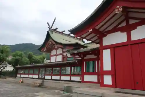 亀山神社の本殿・本堂