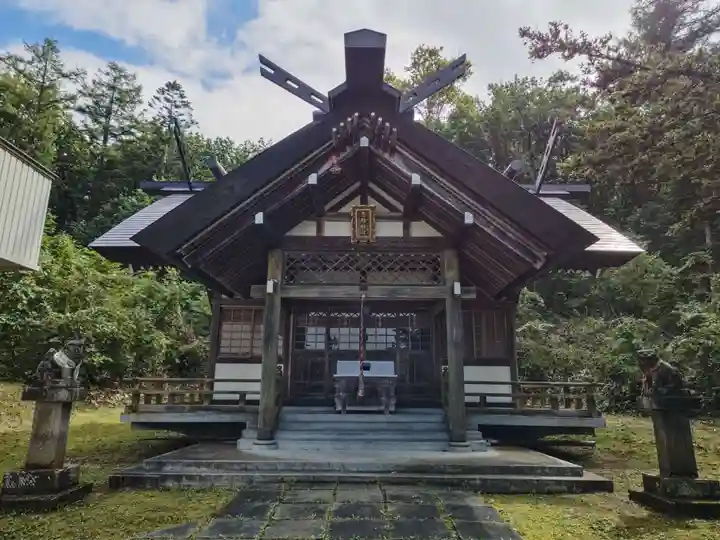 忠類神社の本殿・本堂