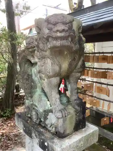 田縣神社の狛犬