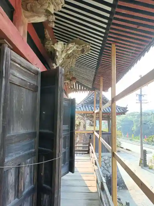 金常寺大石不動院の本殿・本堂