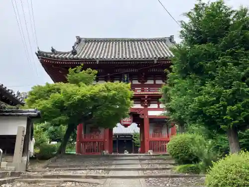 寳塔寺（宝塔寺）の山門・神門