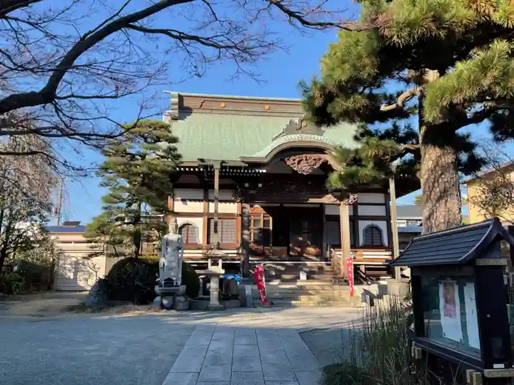 報身寺の本殿・本堂