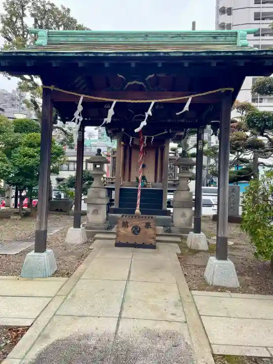 千潮金刀比羅宮の{uncategorized: "未分類", other: "その他", undefined: "問題あり", building: "その他建物", grave: "お墓", sacred_gate: "鳥居", guardian: "狛犬", statue: "像", buddha: "仏像", history: "歴史", nature: "自然", garden: "庭園", animal: "動物", pagoda: "塔", temizu: "手水舎", mountain_gate: "山門・神門", sanctuary: "本殿・本堂", subordinate: "末社・摂社", art: "芸術", scenery: "景色", jizo: "地蔵", ema: "絵馬", goshuin: "御朱印", omikuji: "おみくじ", items: "授与品その他", amulet: "お守り", goshuincho: "御朱印帳", eats: "食事", festival: "お祭り", votive_dance: "神楽", shichigosan: "七五三参", wedding: "結婚式", experience: "体験その他", initially: "初詣", around: "周辺", anti_infection: "感染症対策"}