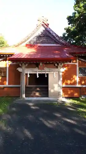 盃稲荷神社の本殿