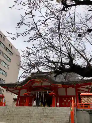 花園神社の本殿・本堂