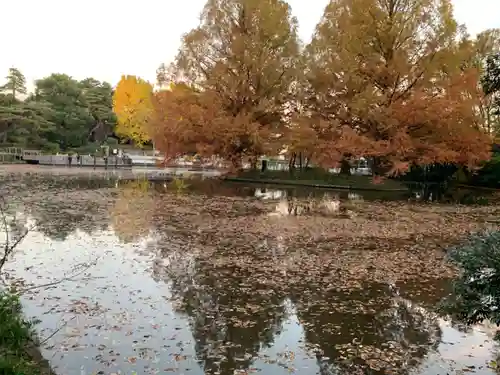 武蔵一宮氷川神社の庭園