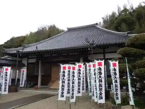 弥勒寺の本殿・本堂