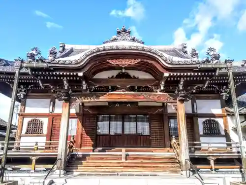 長光寺の本殿・本堂