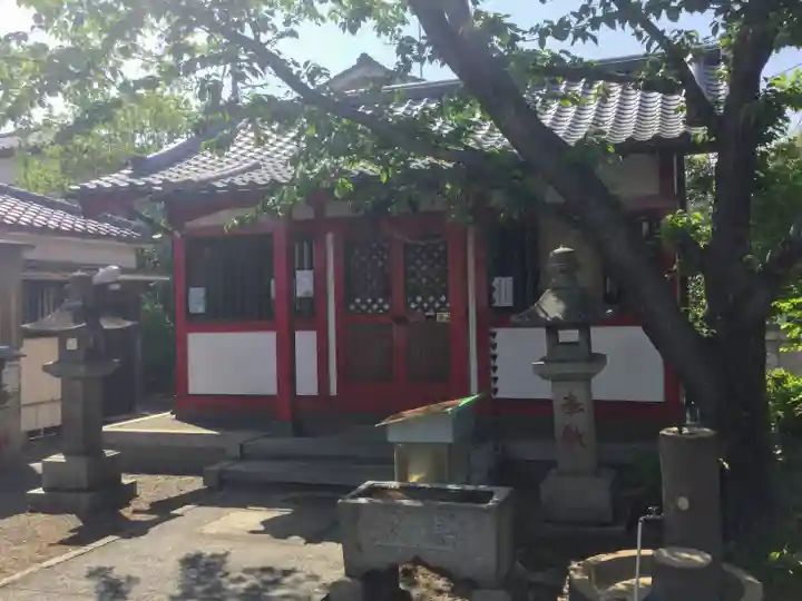 厳島神社(長尾弁財天)の本殿・本堂