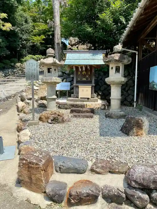 針綱神社の末社・摂社