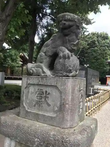 中野沼袋氷川神社の狛犬